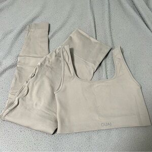 SET X OUAI Beige Ribbed Sports Bra and Leggings Set